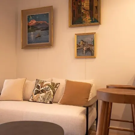 La Suite Du 10 - Nice Studio With View On The Canal And The Castle Annecy Exterior photo